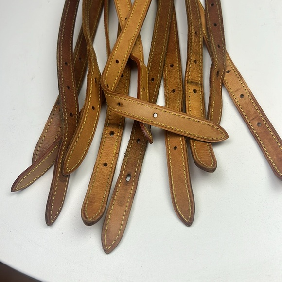 LV authentic set 6 bucket should leather straps - Picture 4 of 4